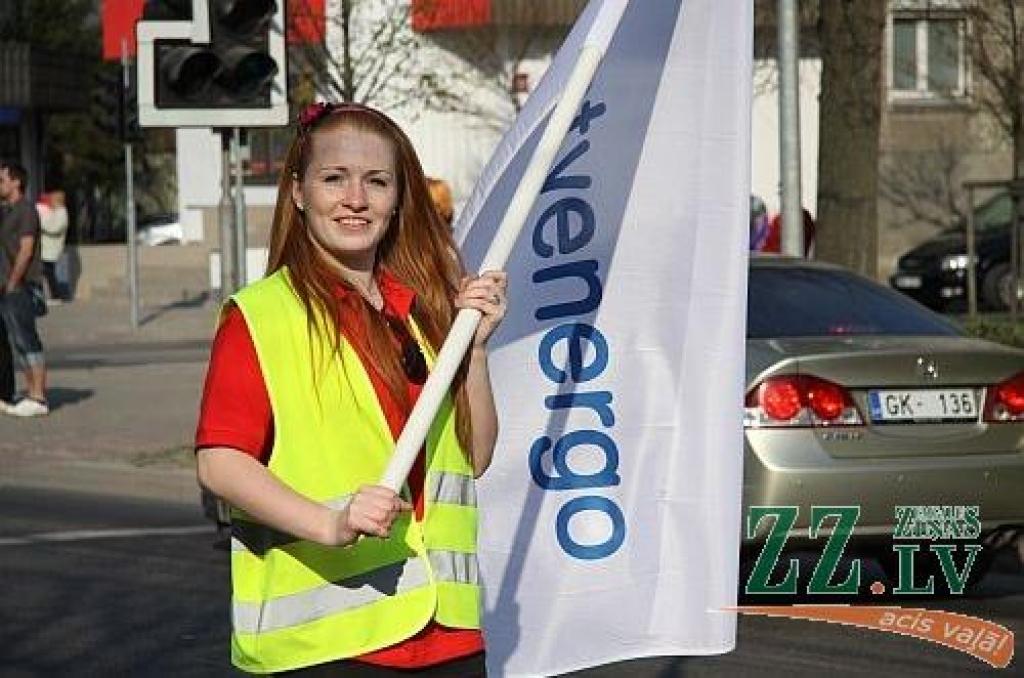 Pavasarī garāžās sāk rosīties auto sporta entuziasti, kuri nelaiž garām nevienu iespēju pārbaudīt un nostiprināt auto vadīšanas prasmes. Viens no pasākumiem, kas nodrošina vietu un laiku prasmju nostiprināšanai, ir ikgadējās Mehu dienas....