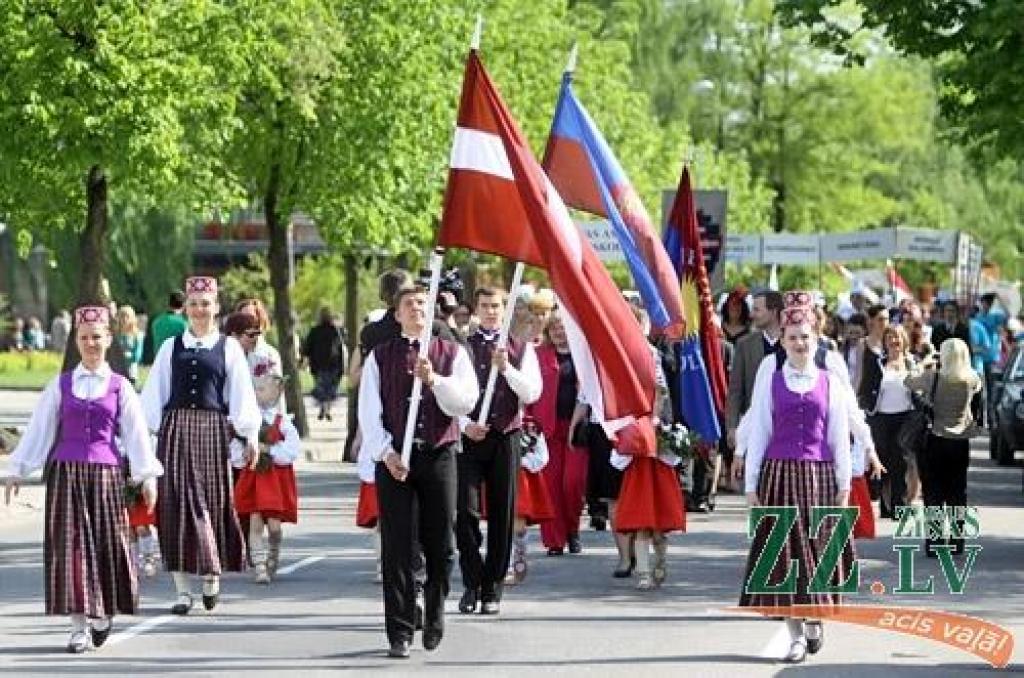 Par to ir pārliecināts pusotrs tūkstotis Latvijas profesionālo izglītības iestāžu jauniešu, kas pulcējās Jelgavā uz Amatnieku svētkiem. Ceturtdien un piektdien Jelgavā pulcējās aptuveni pusotrs tūkstotis jauniešu no visas Latvijas, lai...
