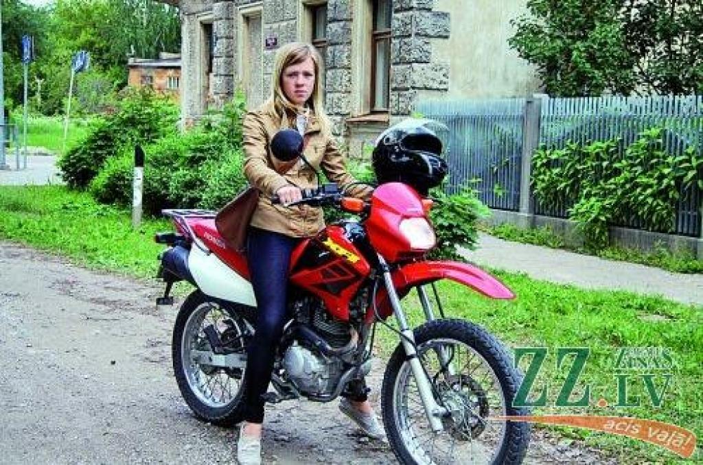 Portāls zz.lv sadarbībā ar «Izdevniecību Dienas Žurnāli» rīko fotokonkursu «Mans labākais vasaras braucamais». Labākā foto autors saņems balvu – žurnāla «PlayBoy» abonementu trim mēnešiem.
Konkursam var iesūtīt foto ar jebkuru...