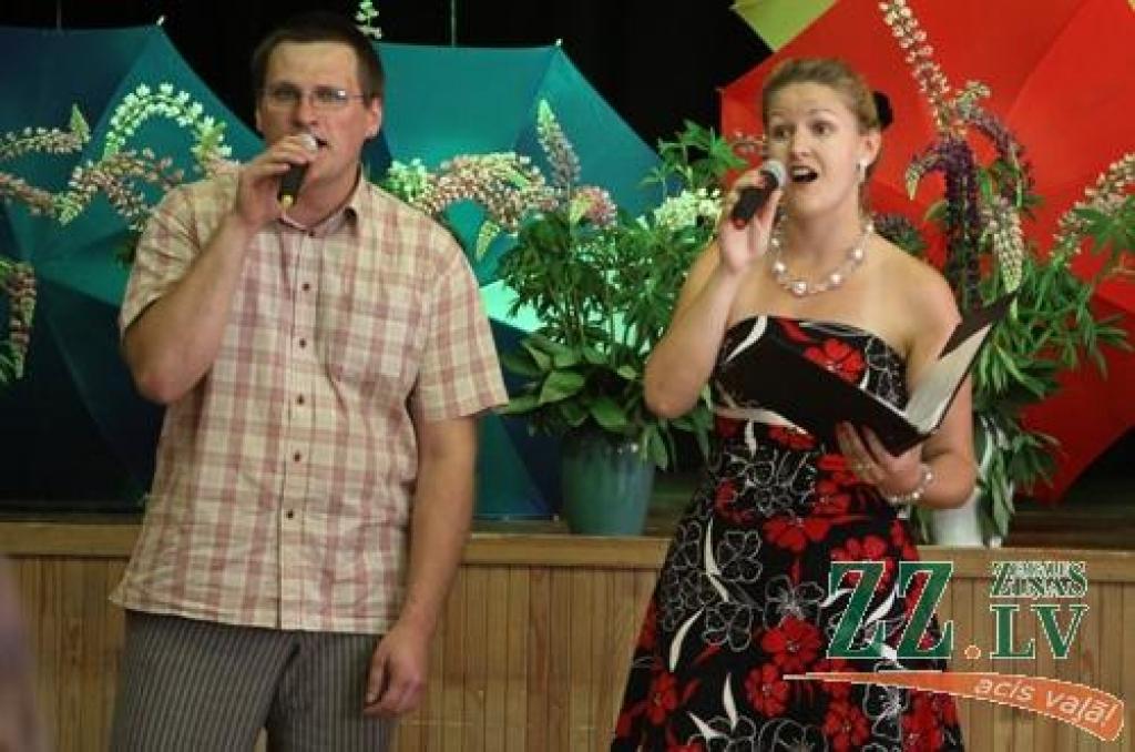 «Perpetuum mobile» jeb mūžīgais dzinējs – tāds esot bijis Jelgavas 1.ģimnāzijas 9.a klases moto trīs skolas gadu garumā, kas pierādījies mācībās, sportā un ārpusstundu dzīvē. Skolēni otro gadu pēc kārtas ieguvuši «Skolas gada klases»...