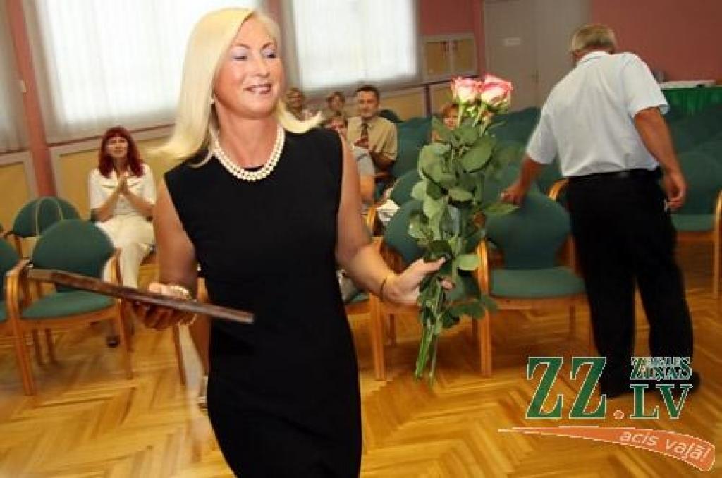 29.jūlijā novada vadība apbalvoja labākos un iedzīvotāju atzītākos uzņēmumus, lai izteiktu pateicību uzņēmējiem un motivētu turpmāk uzlabot pakalpojumu kvalitāti. Pasākumu, kas šogad notiek pirmoreiz, paredzēts rīkot katru gadu. Jelgavas...