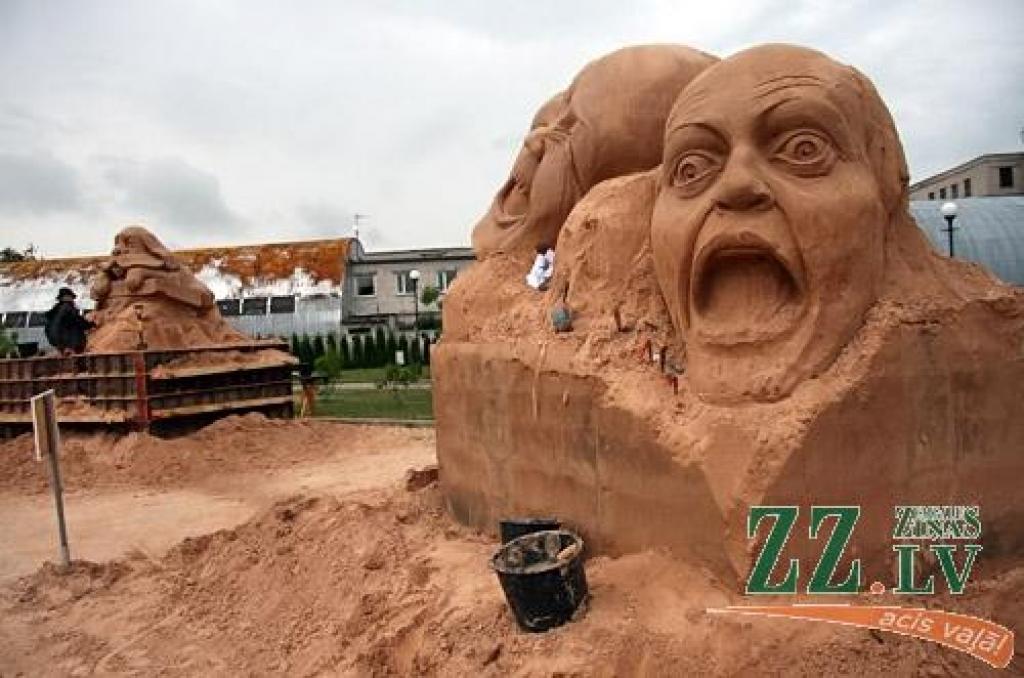 No 4. līdz 10. jūlijam Uzvaras parkā notiek 5.Smilšu skulptūru festivāls «Vasaras zīmes». Smilšu skulptūru konkursam tika saņemti 42 pieteikumi, dalībai festivālā žūrijas komisija atlasīja 16 pasaulē atzītus tēlniekus no Čehijas,...