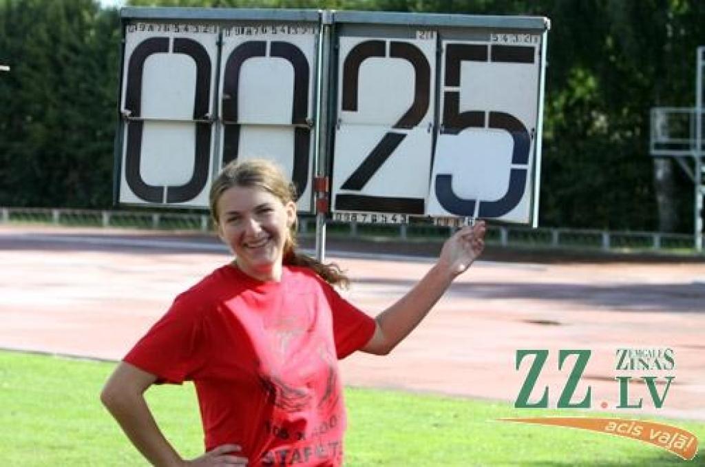 Ozolnieku novada iedzīvotāji sestdien pulcējās uz novada Sporta dienu, kas vienlaikus bija arī gadskārtējās spartakiādes finišs. «No pērnā gada novembra līdz augustam esam kārtīgi sportojuši 11 sporta veidos un četros masu pasākumos. Nu...