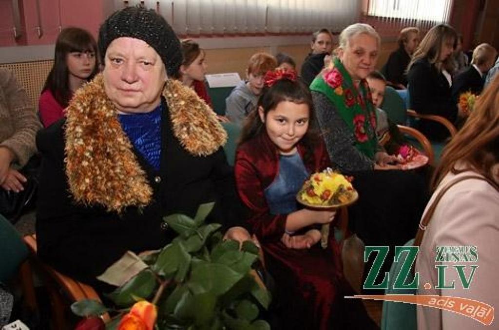 Jelgavas novada pašvaldība šodien rīkoja jau par tradīciju kļuvušo pateicības pasākumu audžuģimenēm un aizbildņiem Jelgavas novadā. Šogad ģimenes sveiktas ceturto reizi.
Jelgavas novadā ir 11 audžuģimeņu un 70 aizbildņu, kuri nodrošina...