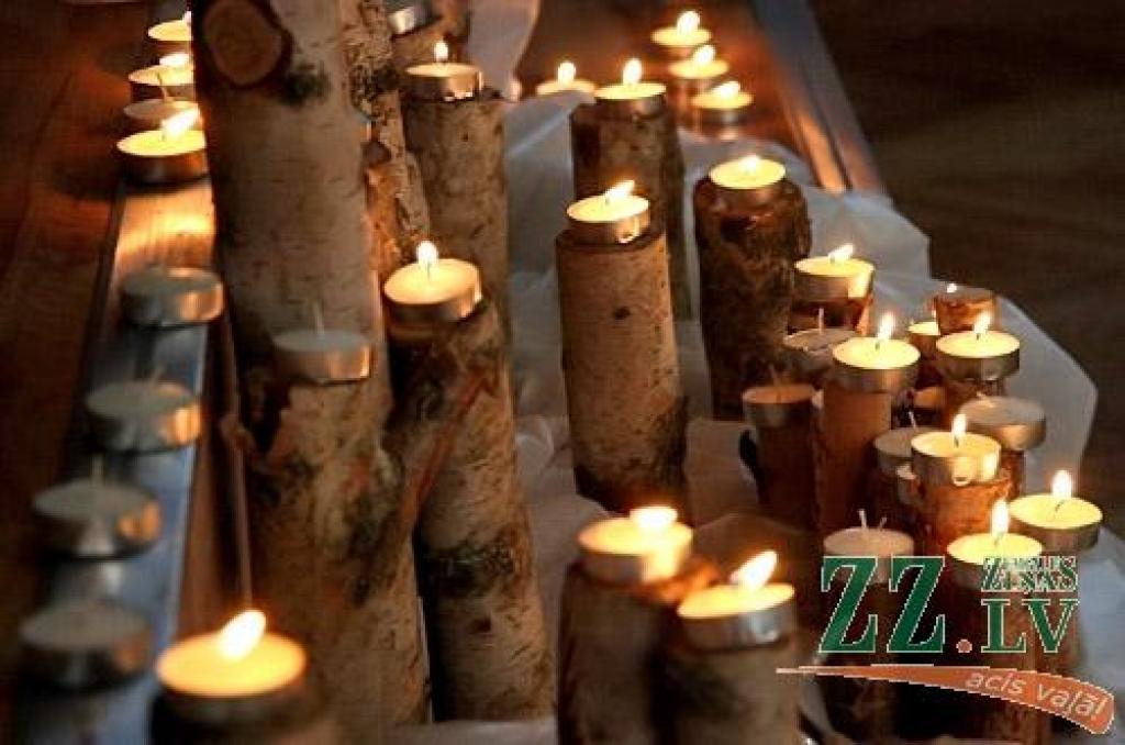 Jelgavas novada pašvaldība šodien rīkoja jau par tradīciju kļuvušo pateicības pasākumu audžuģimenēm un aizbildņiem Jelgavas novadā. Šogad ģimenes sveiktas ceturto reizi.
Jelgavas novadā ir 11 audžuģimeņu un 70 aizbildņu, kuri nodrošina...