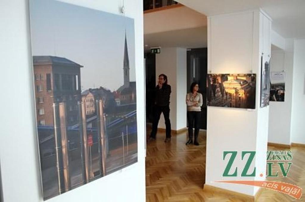 Ieskats Liberecas savdabīgajā arhitektūrā ir desmitais čehu kultūras projekts, ko Čehijas Republikas vēstniecība Jelgavas kultūras namā kopš 2000. gada piedāvā mūsu pilsētas iedzīvotājiem, saskaitījis vēstniecības kultūras projektu...