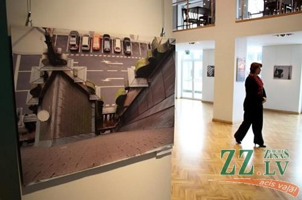 Ieskats Liberecas savdabīgajā arhitektūrā ir desmitais čehu kultūras projekts, ko Čehijas Republikas vēstniecība Jelgavas kultūras namā kopš 2000. gada piedāvā mūsu pilsētas iedzīvotājiem, saskaitījis vēstniecības kultūras projektu...