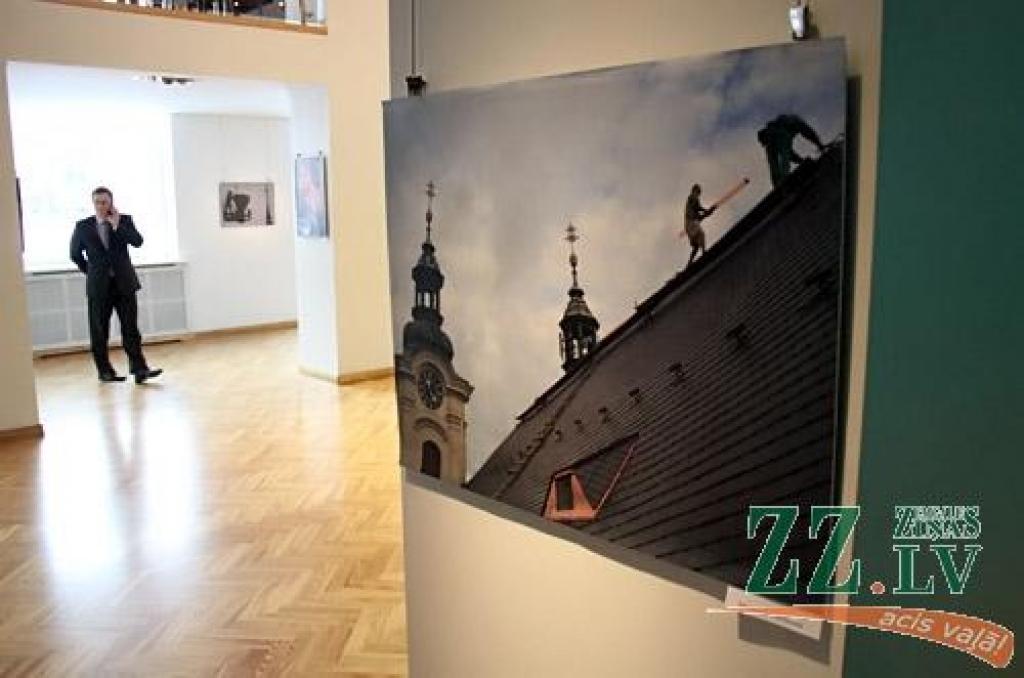 Ieskats Liberecas savdabīgajā arhitektūrā ir desmitais čehu kultūras projekts, ko Čehijas Republikas vēstniecība Jelgavas kultūras namā kopš 2000. gada piedāvā mūsu pilsētas iedzīvotājiem, saskaitījis vēstniecības kultūras projektu...