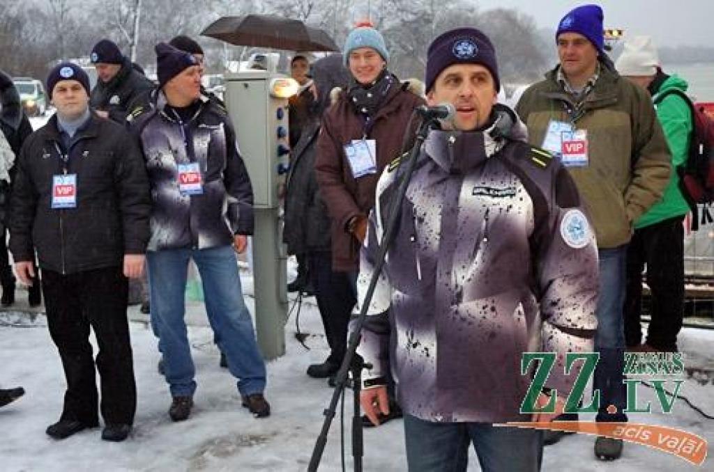 No 20. Līdz 22.janvārim Jūrmalā notiek pasaules čempionāts ziemas peldēšanā, kuram pieteikušies 1126 dalībnieki no 26 valstīm. Gan startējošo sarakstā, gan rīkotāju vidū ir «Jelgavas roņu» pārstāvji ar kluba vadītāju Aleksandru Jakovļevu...