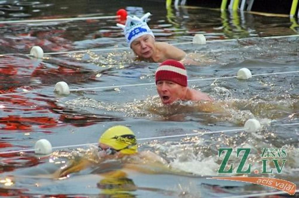 No 20. Līdz 22.janvārim Jūrmalā notiek pasaules čempionāts ziemas peldēšanā, kuram pieteikušies 1126 dalībnieki no 26 valstīm. Gan startējošo sarakstā, gan rīkotāju vidū ir «Jelgavas roņu» pārstāvji ar kluba vadītāju Aleksandru Jakovļevu...
