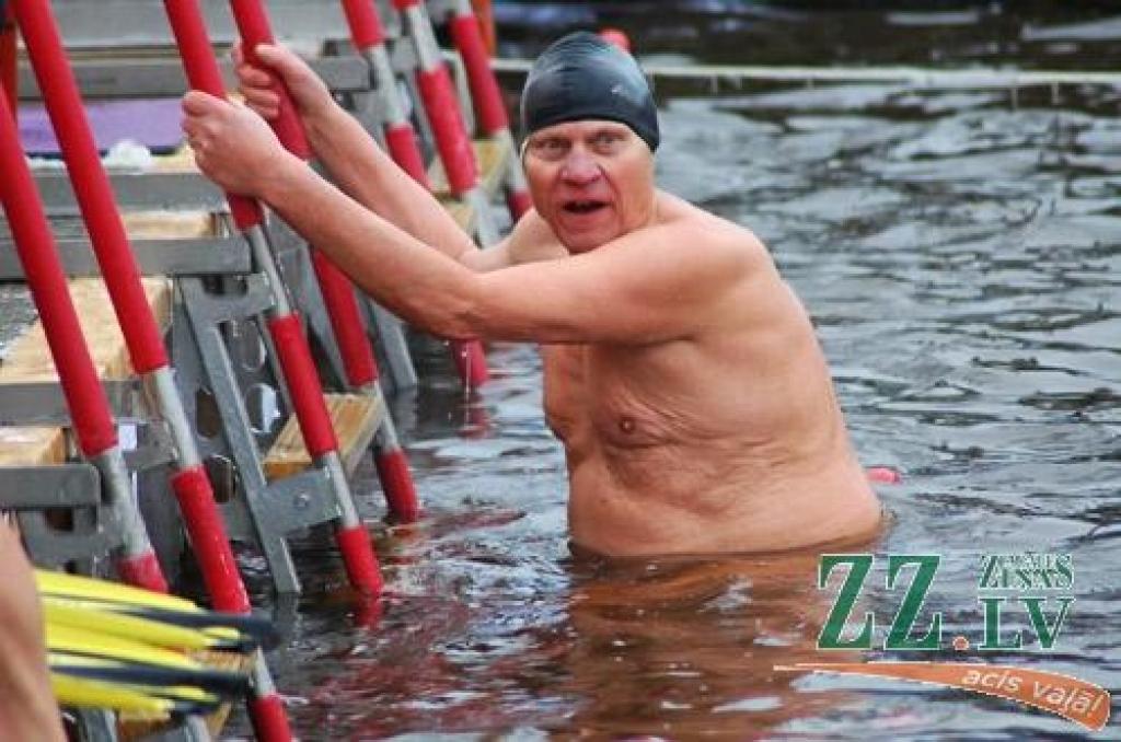 No 20. Līdz 22.janvārim Jūrmalā notiek pasaules čempionāts ziemas peldēšanā, kuram pieteikušies 1126 dalībnieki no 26 valstīm. Gan startējošo sarakstā, gan rīkotāju vidū ir «Jelgavas roņu» pārstāvji ar kluba vadītāju Aleksandru Jakovļevu...