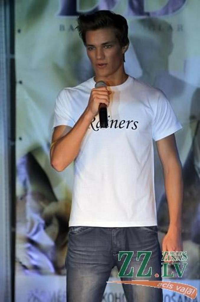 14.janvārī kronēti «Mis un Misters Jelgava 2011» - Līga Vosele un Juris Leonovičs.
