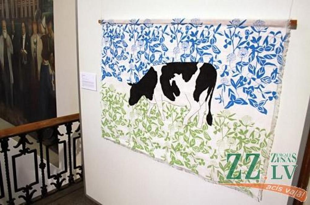 Zvaigznes dienā Ģ.Eliasa muzejā atvērtā izstāde veltīta Latvijas Mākslas akadēmijas Tekstilmākslas katedras 50 gadu jubilejai, un to sagatavojuši Latvijas Tekstilmākslas asociācijas dalībnieki. Jelgavā redzam daļu no darbiem, kas bija...