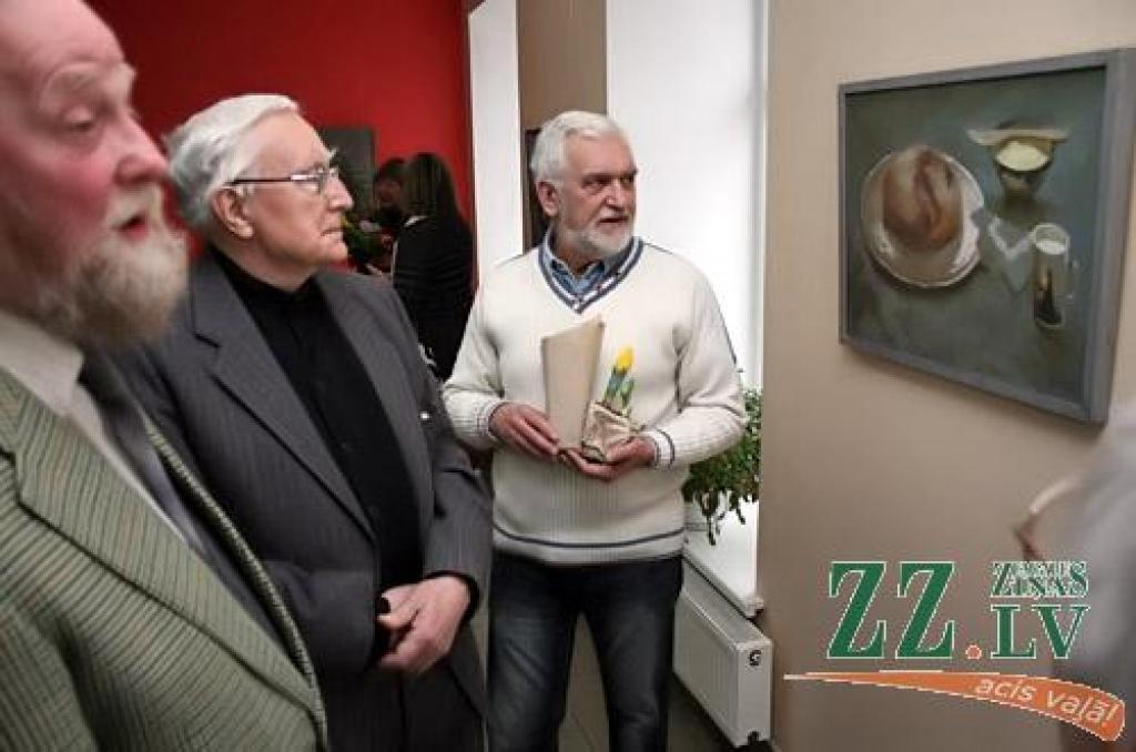 Pretēji ierastajai praksei šoreiz tikšanās ar darbu autori notika nevis atklājot, bet noslēdzot mākslinieces Olitas Gulbes darbu skati. Bet arī šādai norisei ir sava priekšrocība – vairums apmeklētāju jau paguvuši labi iepazīties ar...