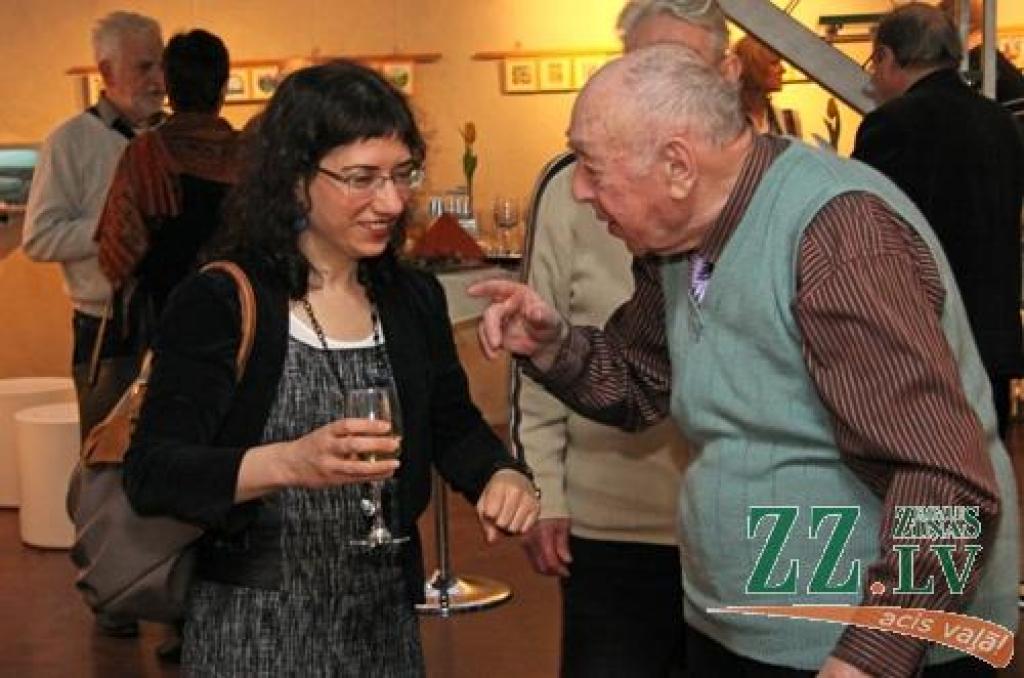 Jelgavas Sv. Trīsvienības baznīcas torņa izstāžu zālē no šodienas apskatāma Izraēlas valsts vēstniecības Latvijā un Lietuvā organizētā Izraēlas Miniatūru asociācijas mākslinieku ceļojošā izstāde «Bībele miniatūrās».
«Augstais kultūras...