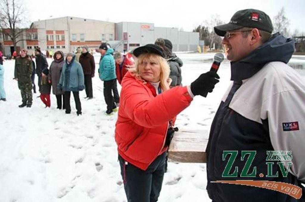 11.martā Ozolnieku novada iedzīvotāji satikās Ozolnieku Sporta centra stadionā, lai kopīgi teiktu atvadas ziemai. Neskatoties uz to, ka svētdien ziema bija nolēmusi atkāpties un pasākuma dalībniekus sagaidīja atkusnis, pozitīvo svētku...