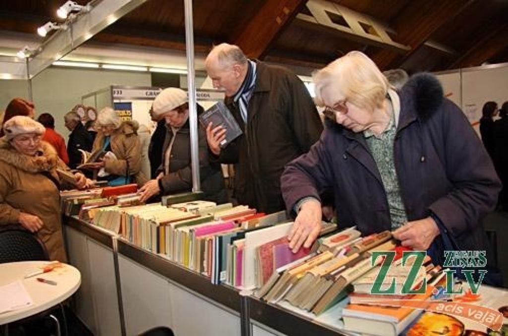 Kā ierasts ziemas un pavasara mijā, četras dienas – no 1. līdz 4. martam – Ķīpsalā notiek starptautiskā «Latvijas grāmatu izstāde 2012». Zinātāji saskaitījuši, ka jau piecpadsmitā, kurā daudzveidīgu grāmatu klāstu piedāvā Latvijas...