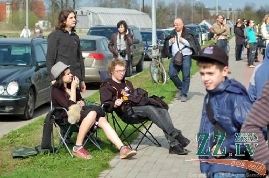 No 18. aprīļa līdz 2.maijam Jelgavā tiek darbināts vēja tunelis, kur šajā laikā notiek Džekija Čana jaunākās filmas epizožu uzņemšana.
Pašvaldība saņēmusi SIA «Gaisa sporta sertifikācijas centra» iesniegumu ar lūgumu saskaņot vēja tuneļa...