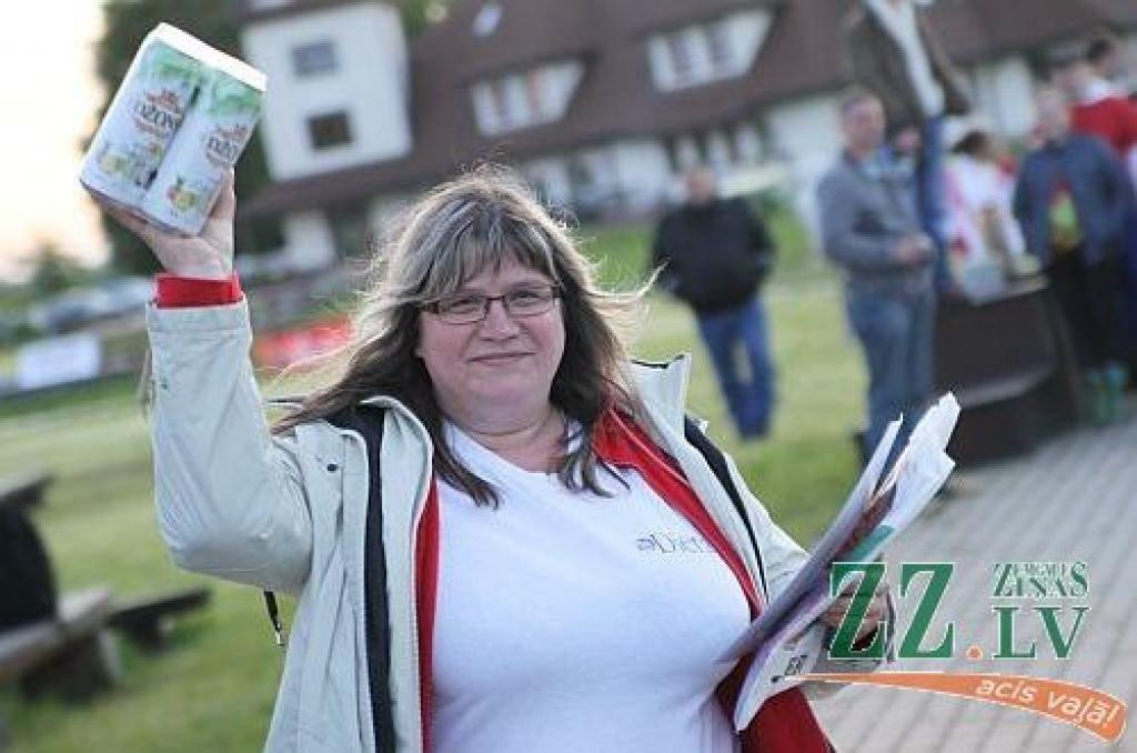 Ar laikraksta «Diena» komandas uzvaru kopvērtējumā noslēgušās 18.Masu mediju sporta spēles. Uzvaru, ko «Diena» guvusi otro gadu pēc kārtas, palīdzēja izcīnīt arī vairāki «Zemgales Ziņu» pārstāvji.
Sporta spēles dalībniekiem šogad paliks...