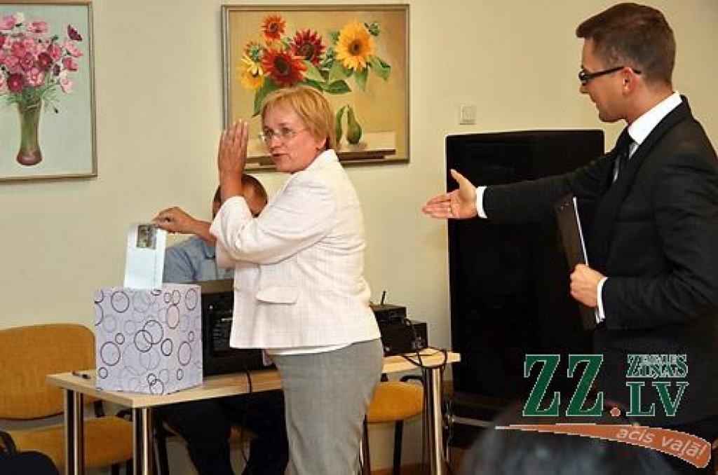 Labdarības akcijā «Impulss» 29.augustā Sabiedrības integrācijas pārvaldē notika labdarības koncerts vectētiņa, kurš viens audzina četrus nepilngadīgus bērnus, atbalstam. Koncertā, kurā uzstājās ģimenes duets Rūta un Ira Dūdumas, grupa...