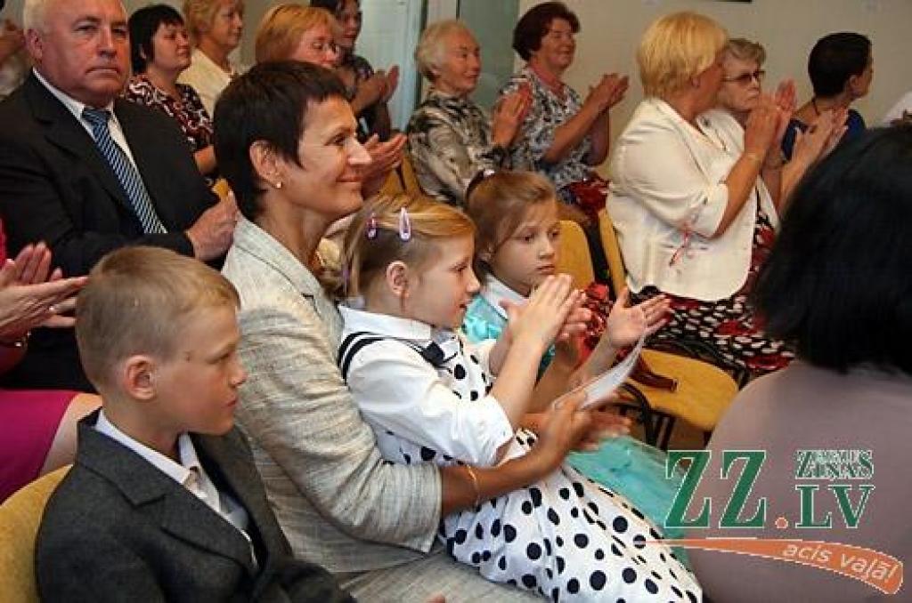 Labdarības akcijā «Impulss» 29.augustā Sabiedrības integrācijas pārvaldē notika labdarības koncerts vectētiņa, kurš viens audzina četrus nepilngadīgus bērnus, atbalstam. Koncertā, kurā uzstājās ģimenes duets Rūta un Ira Dūdumas, grupa...