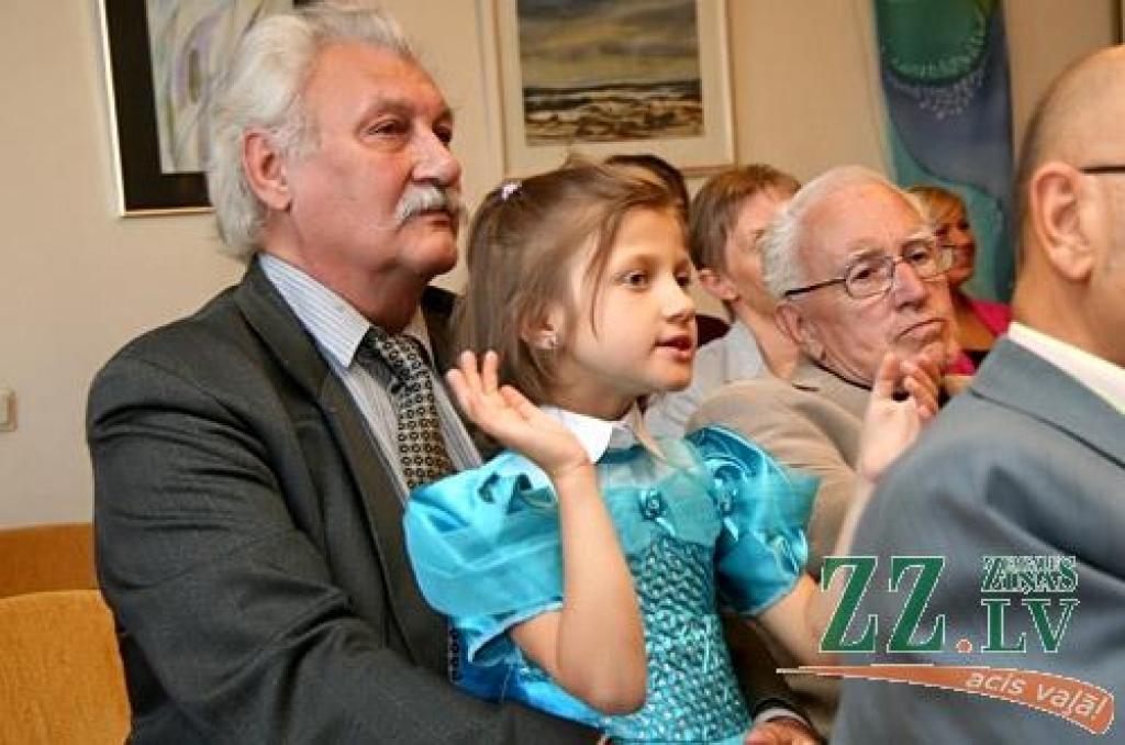 Labdarības akcijā «Impulss» 29.augustā Sabiedrības integrācijas pārvaldē notika labdarības koncerts vectētiņa, kurš viens audzina četrus nepilngadīgus bērnus, atbalstam. Koncertā, kurā uzstājās ģimenes duets Rūta un Ira Dūdumas, grupa...