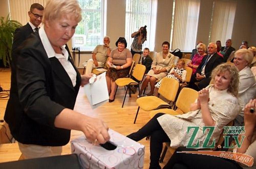 Labdarības akcijā «Impulss» 29.augustā Sabiedrības integrācijas pārvaldē notika labdarības koncerts vectētiņa, kurš viens audzina četrus nepilngadīgus bērnus, atbalstam. Koncertā, kurā uzstājās ģimenes duets Rūta un Ira Dūdumas, grupa...