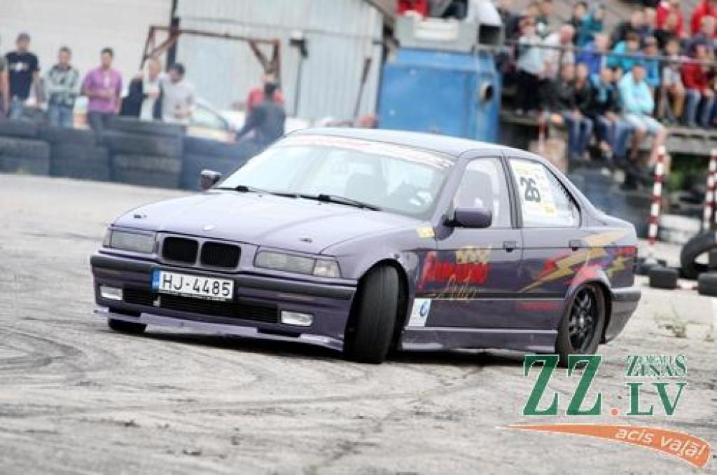 19.augustā Sporta un atpūtas komplekss «Rullītis» pulcēja krietnu skaitu auto sporta piekritēju. Dalībniekiem bija iespējams pārbaudīt un pierādīt savas auto vadīšanas prasmes un savu spēkratu ātrumu, bet skatītājiem – baudīt adrenalīnu un...