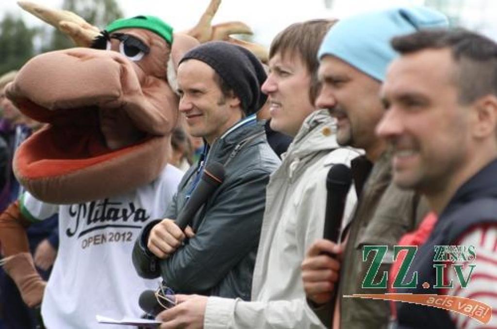 Ar idejas autoru – grupas «Prāta vētras» puišu – līdzdalību 11.augustā Zemgales olimpiskajā centrā notika amatieru futbola sacensību «Mītava Open 2012» fināls. Lai arī šoreiz labāko vidū nebija Jelgavas komandu, prieka skatītājiem netrūka,...