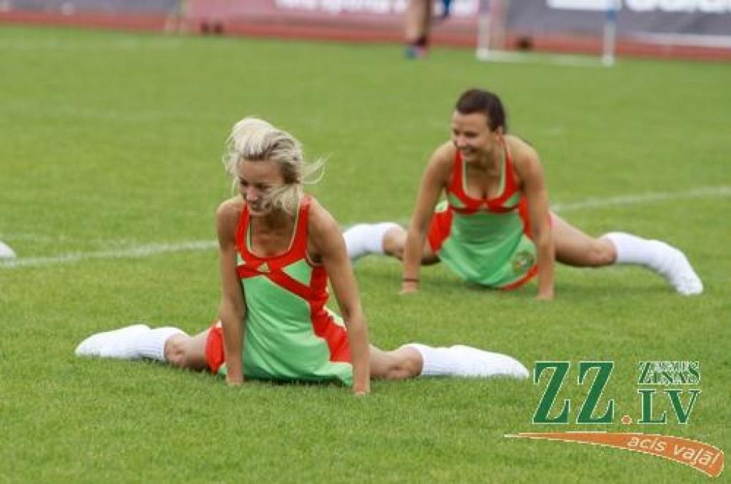 Ar idejas autoru – grupas «Prāta vētras» puišu – līdzdalību 11.augustā Zemgales olimpiskajā centrā notika amatieru futbola sacensību «Mītava Open 2012» fināls. Lai arī šoreiz labāko vidū nebija Jelgavas komandu, prieka skatītājiem netrūka,...