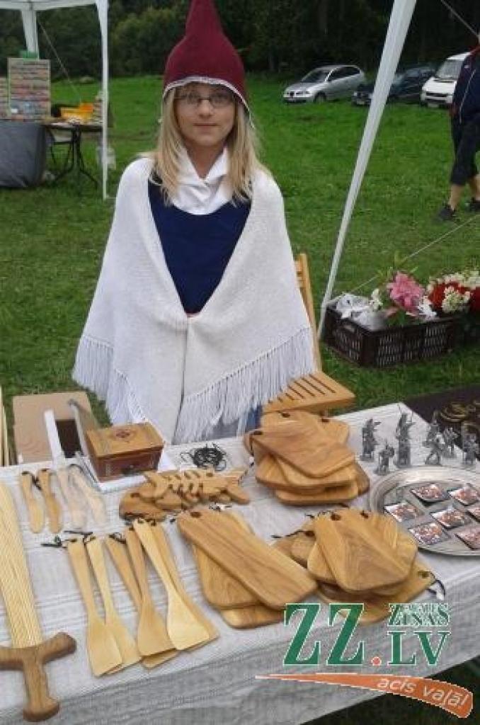 11. un 12.augustā Tērvetē pilskalna pakājē jau devīto gadu pēc kārtas aizrit tradicionālie Zemgaļu svētki. Apmeklētāju netrūkst arī šogad – cilvēki uz Tērveti plūda tūkstošiem.
Svētki guvuši lielu atzinību Latvijas iedzīvotāju un...
Autors: Dace Diržine