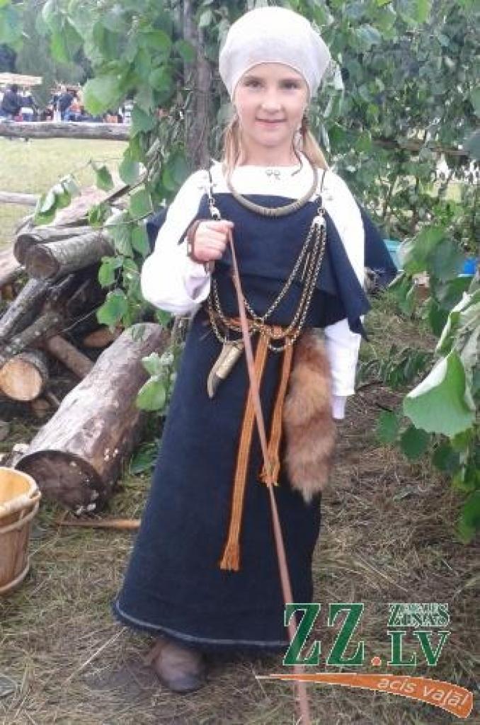 11. un 12.augustā Tērvetē pilskalna pakājē jau devīto gadu pēc kārtas aizrit tradicionālie Zemgaļu svētki. Apmeklētāju netrūkst arī šogad – cilvēki uz Tērveti plūda tūkstošiem.
Svētki guvuši lielu atzinību Latvijas iedzīvotāju un...
Autors: Dace Diržine