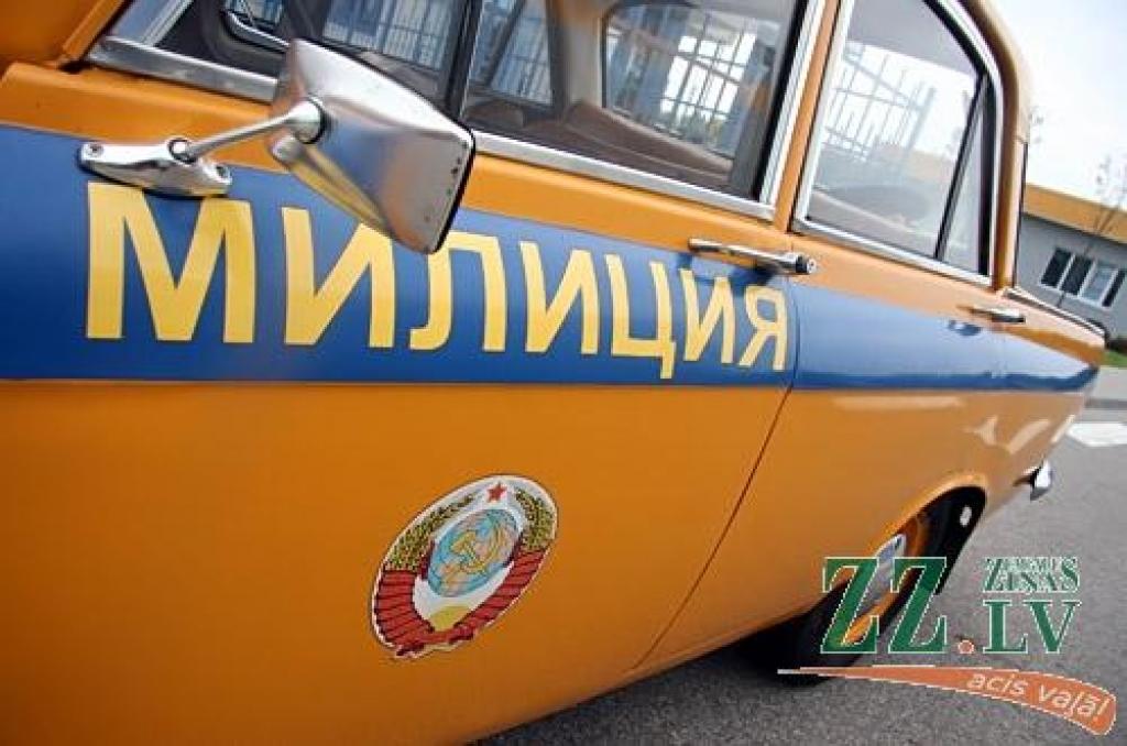Tradicionālais antīko automobiļu kluba Padomju tehnikas sekcijas organizētais noslēguma rallijs «Zelta rudens» šogad norisinājās 29.septembrī un 30.septembrī Zemgales pusē. Antīkie automobiļi savā noslēguma braucienā viesojās RAF rūpnīcā...