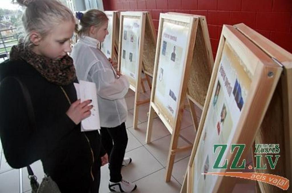 Olimpiskajā dienā Zemgales Olimpiskā centra telpās atklāta informatīva izstāde «Jelgavas sportisti vakar un šodien» – par mūsu pilsētas labākajiem sportistiem dažādos laika posmos un viņu augstvērtīgajiem rezultātiem, piemēram, Jāni Lūsi,...
