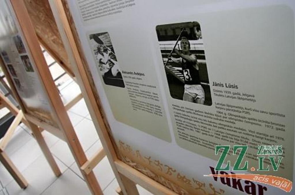 Olimpiskajā dienā Zemgales Olimpiskā centra telpās atklāta informatīva izstāde «Jelgavas sportisti vakar un šodien» – par mūsu pilsētas labākajiem sportistiem dažādos laika posmos un viņu augstvērtīgajiem rezultātiem, piemēram, Jāni Lūsi,...