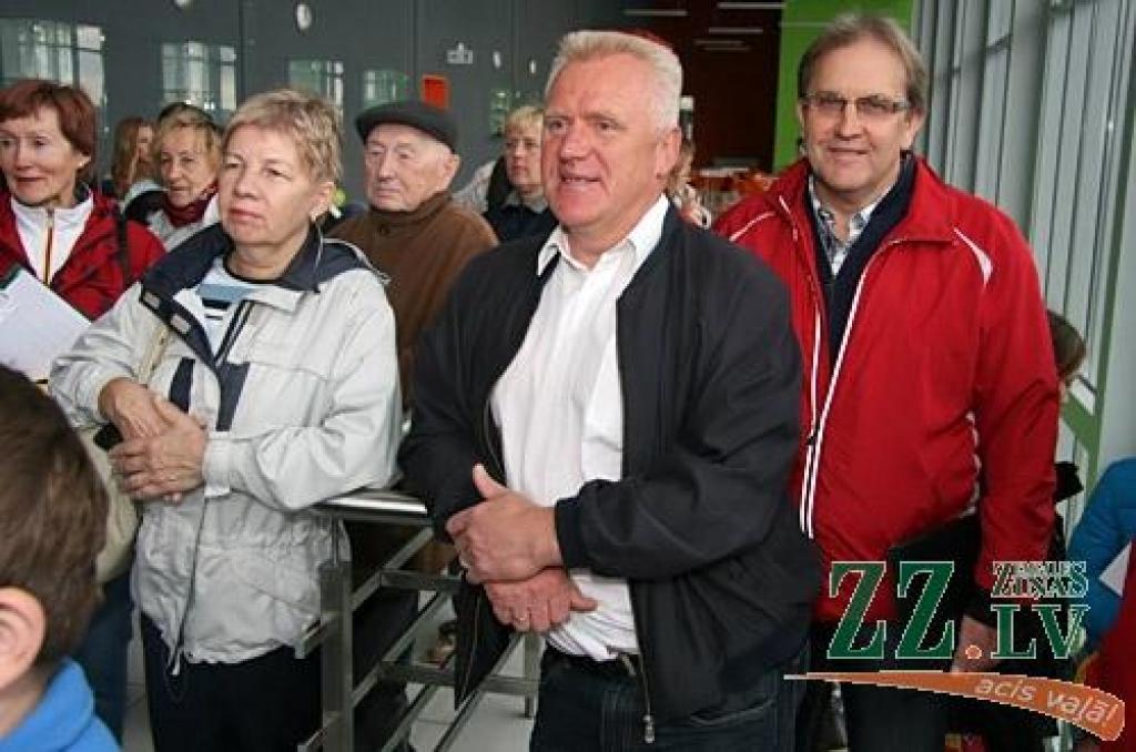 Olimpiskajā dienā Zemgales Olimpiskā centra telpās atklāta informatīva izstāde «Jelgavas sportisti vakar un šodien» – par mūsu pilsētas labākajiem sportistiem dažādos laika posmos un viņu augstvērtīgajiem rezultātiem, piemēram, Jāni Lūsi,...