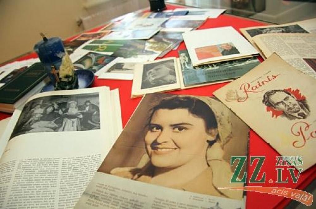 Noslēdzot savu 80.dzīves un 60.skatuves jubilejas gadu, 19.decembrī Ādolfa Alunāna memoriālajā muzejā ar jelgavniekiem tikās Nacionālā teātra un kino aktrise Baiba Indriksone.
Līdzīgi kā februārī notikušajai jubilejai veltītajā radošajā...