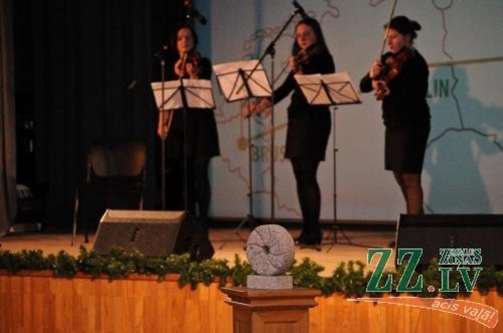 Autors: Ruslans Antropovs, www.rusantro.com