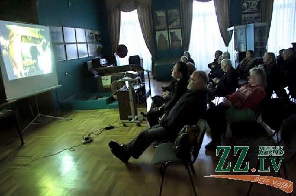 18.janvārī Jelgavas muzejā notika 1991.gada barikāžu atceres pasākums, kurā demonstrēta Zigurda Vidiņa filma «Tēvu barikādes».
Tāpat jelgavnieki pulcējās pie ugunskura un dalījās atmiņās par barikādēs pieredzēto.