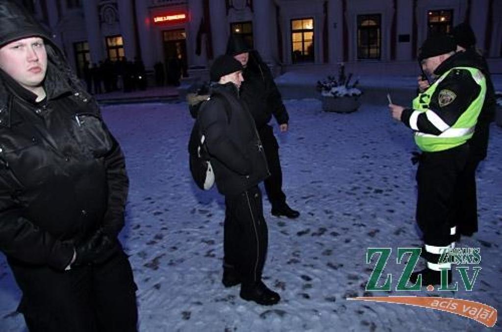 18.janvārī Jelgavas muzejā notika 1991.gada barikāžu atceres pasākums, kurā demonstrēta Zigurda Vidiņa filma «Tēvu barikādes».
Tāpat jelgavnieki pulcējās pie ugunskura un dalījās atmiņās par barikādēs pieredzēto.