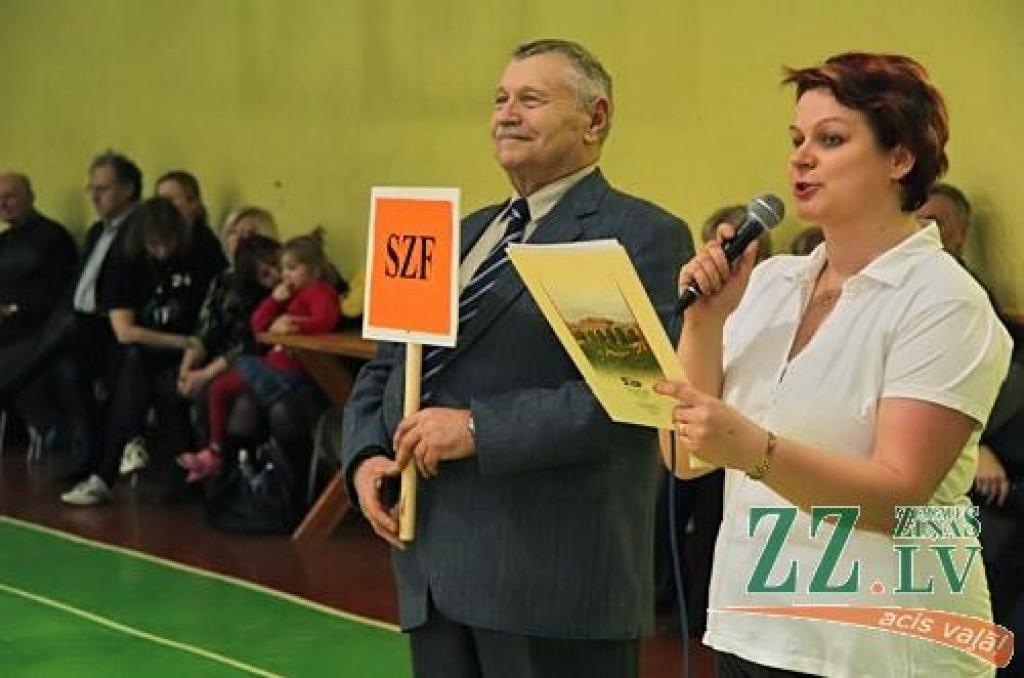 Gadskārtējo Sporta dienu LLU darbiniekiem bija noorganizējis augstskolas Sporta klubs – 11 struktūrvienību komandas mērojās spēkiem tradicionālos un netradicionālos sacensību veidos. Kopvērtējuma uzvarētāju kausu nopelnīja Informācijas...