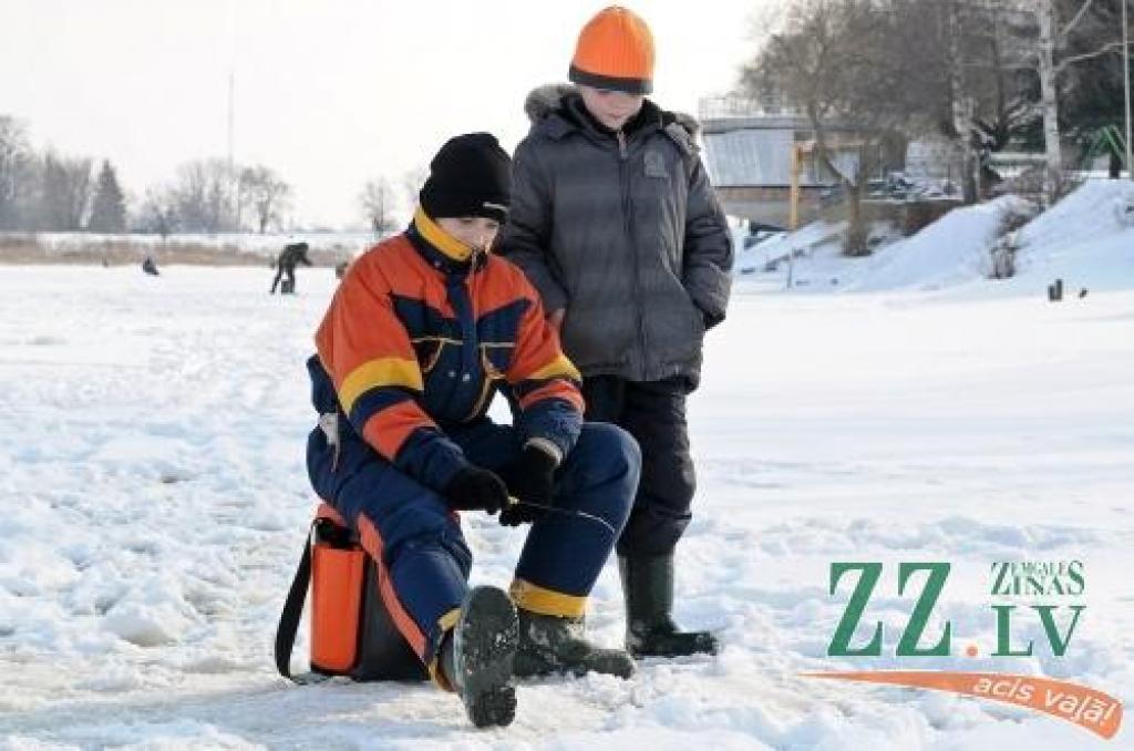 23.februārī vairāki desmiti copmaņu uz Lielupes ledus cīnījās par Jelgavas zemledus makšķerēšanas čempiona titulu. Uzvarētājs savā īpašumā ieguva 200 latu dāvanu karti, pie citām balvām tika arī citi sacensību dalībnieki.