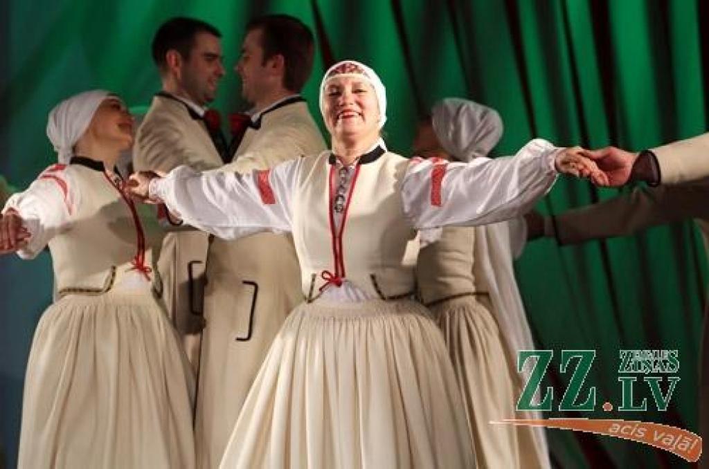 Ziemai ritot uz pavasara pusi, pašvaldības iestādes «Kultūra» Tautas deju ansamblis «Lielupe» jau vienpadsmito gadu rīko koncertu «Mēs mīlam dejā», kurā satiekas vairāki simti Latvijas labāko deju ansambļu dalībnieku. Tautas deju...