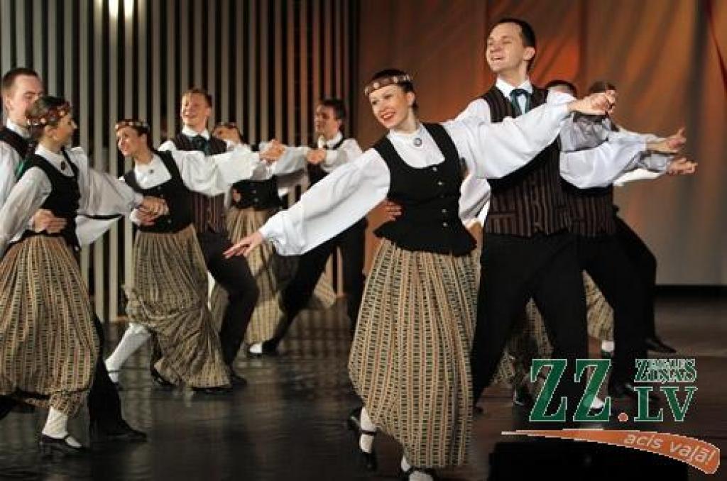 Ziemai ritot uz pavasara pusi, pašvaldības iestādes «Kultūra» Tautas deju ansamblis «Lielupe» jau vienpadsmito gadu rīko koncertu «Mēs mīlam dejā», kurā satiekas vairāki simti Latvijas labāko deju ansambļu dalībnieku. Tautas deju...