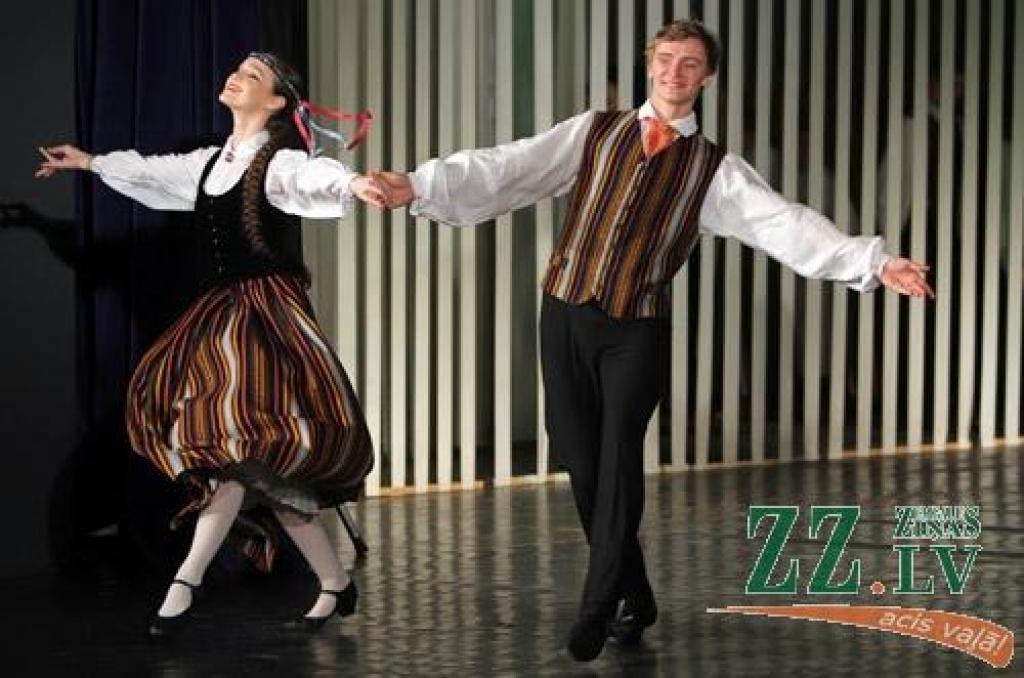 Ziemai ritot uz pavasara pusi, pašvaldības iestādes «Kultūra» Tautas deju ansamblis «Lielupe» jau vienpadsmito gadu rīko koncertu «Mēs mīlam dejā», kurā satiekas vairāki simti Latvijas labāko deju ansambļu dalībnieku. Tautas deju...