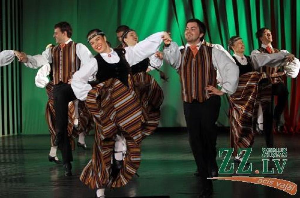 Ziemai ritot uz pavasara pusi, pašvaldības iestādes «Kultūra» Tautas deju ansamblis «Lielupe» jau vienpadsmito gadu rīko koncertu «Mēs mīlam dejā», kurā satiekas vairāki simti Latvijas labāko deju ansambļu dalībnieku. Tautas deju...
