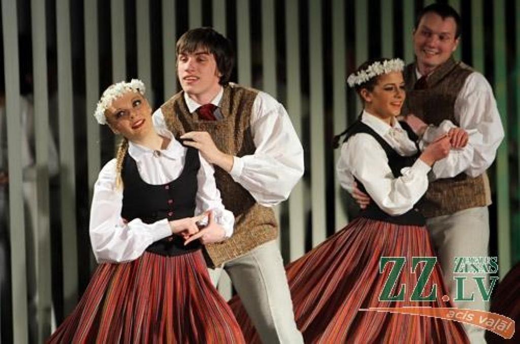 Ziemai ritot uz pavasara pusi, pašvaldības iestādes «Kultūra» Tautas deju ansamblis «Lielupe» jau vienpadsmito gadu rīko koncertu «Mēs mīlam dejā», kurā satiekas vairāki simti Latvijas labāko deju ansambļu dalībnieku. Tautas deju...
