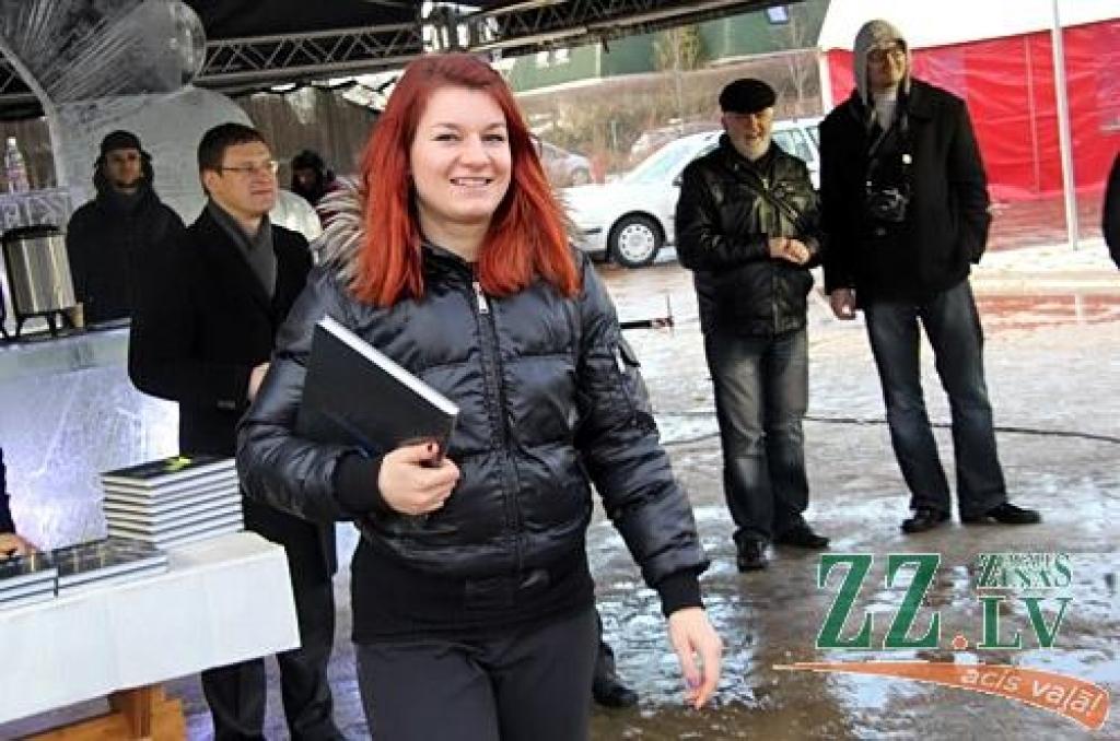 Par godu Jelgavas Ledus skulptūru festivāla jubilejai Jelgavas Mākslinieku biedrības vadītājs Māris Brancis izveidojis grāmatu «Starptautiskie ledus skulptūru festivāli Jelgavā (1998. – 2012.gads)». Tajā apkopota informācija par katru...
Autors: Agris Samcovs