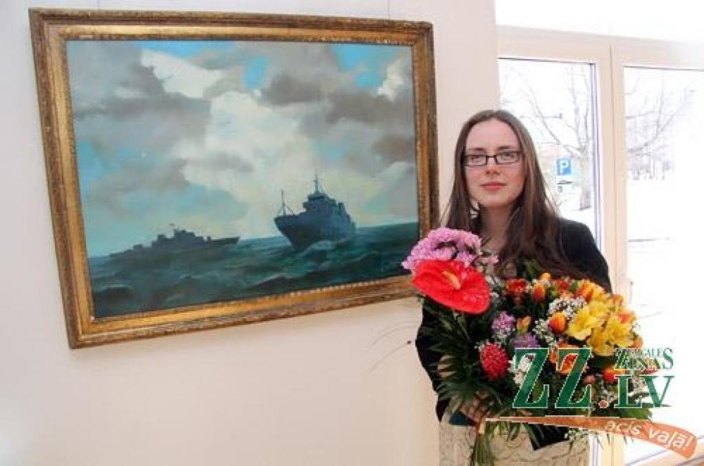 Piedaloties Latvijas kara jūrniekiem un pilsētas kultūras, spēka struktūru un pašvaldību darbiniekiem, Jelgavas kultūras namā atklāta gleznotāju Gerdas Stūres un Martas Jurjānes jūras spēkiem veltīta izstāde.
Jūras spēku flotiles...
