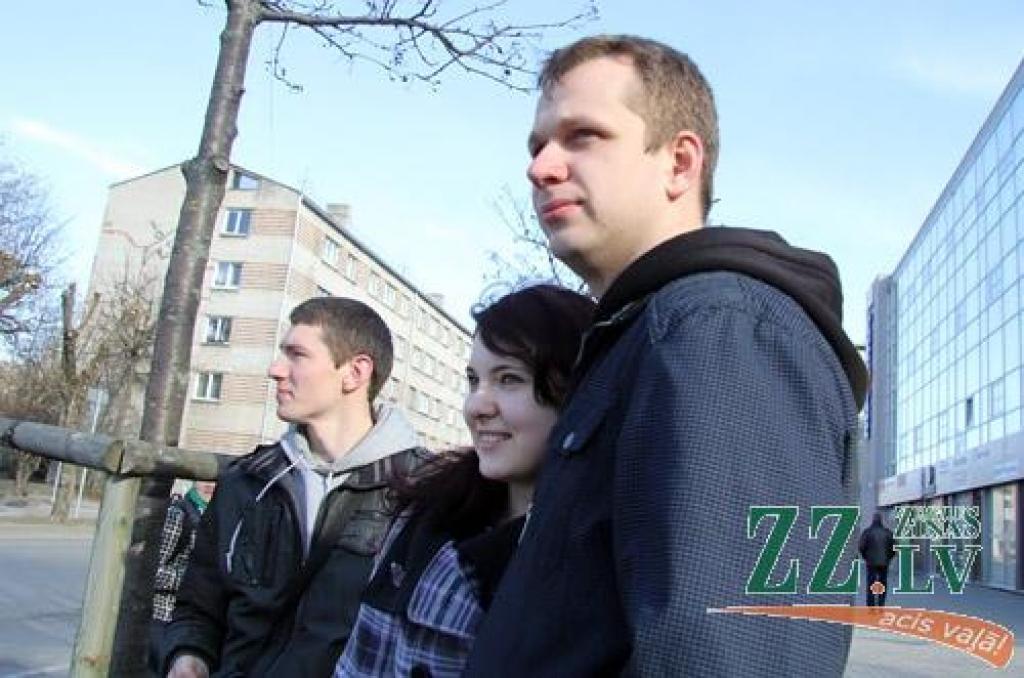 Jelgavā iestājies pavasaris, jo tā atnākšanu apliecina Mehu dienas - pasākums, kas 19.aprīlī norisinājās jau 19. gadu. LLU Tehniskās fakultātes spēku un iespējas apliecināja vērienīgā tehnikas parāde.